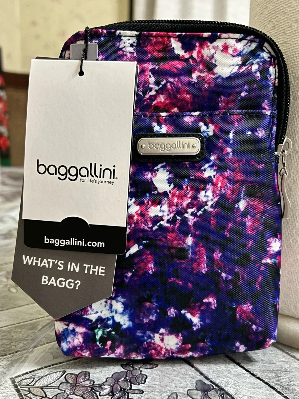 Baggallini True Classic Take Two RFID Crossbody Bag – New with Tags